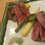 旬彩漁 しん - ステーキは普通に美味しい。１７００円くらいだったかしらん。