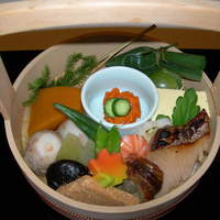 六盛 - 手をけ弁当（2010年夏）