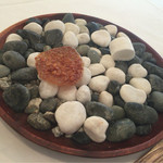 シック プッテートル - 小菓子はマシュマロとアーモンドスライス。