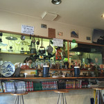 Kare No Mise Maboroshi - 店内。つか厨房カウンターだよ。