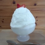 ほうせき箱 - いちごヨーグルト氷