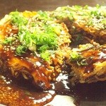 赤鬼 - 料理写真:赤鬼のお好み焼きはビッグサイズ！