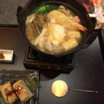 かごの屋 - 鍋焼きうどんと押し寿司