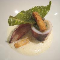 スリオラ - 豚のど肉とヤリイカの詰め物　アルスア・ウジョアチーズのソース