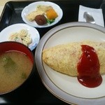 あほだら亭 - 金曜日限定あほだら定食の４番オムライス