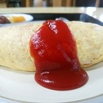 あほだら亭 - 職人技できれいに玉子で包まれてます。