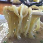 俺のラーメン あっぱれ屋 - スーパーつけ麺チャーシュー増し 麺リフト