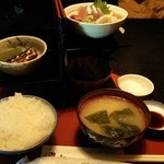 Shokusai Izakaya Nadaya - 玉手箱定食