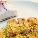 御素麺屋 - 羽二重ぉりひめ ¥120-
      昔から大好きなの
      和三盆糖と クルミが珍し~ょ( ˘▿˘❀)