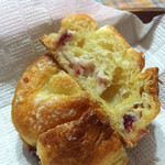 DONQ - クリームチーズ×クランベリーはベストマッチ！