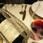 レザン ドール - 赤ワイン。
      このクロ・ド・ヴージョは、最初から最後まで素晴らしかったです。
      