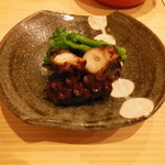 鮨 十兵衛 - 真タコの柔らか煮と菜の花
      