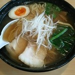 きた倉 - 鰹出汁、麺180グラム、味玉トッピング