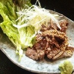 手打ちそば八轟 - 野菜で巻く牛焼肉