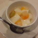 HOUSE OF WONG RESTAURANT - サービスの杏仁豆腐(16-02)