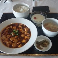 謝朋殿 幕張店 - 四川麻婆豆腐セット 923円（税込）