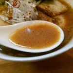 中華そば 閃 - 味噌そば　スープ