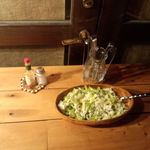 カフェ エンビーチ - セロリのサラダ(これは1最初しか出ず…でも美味!)