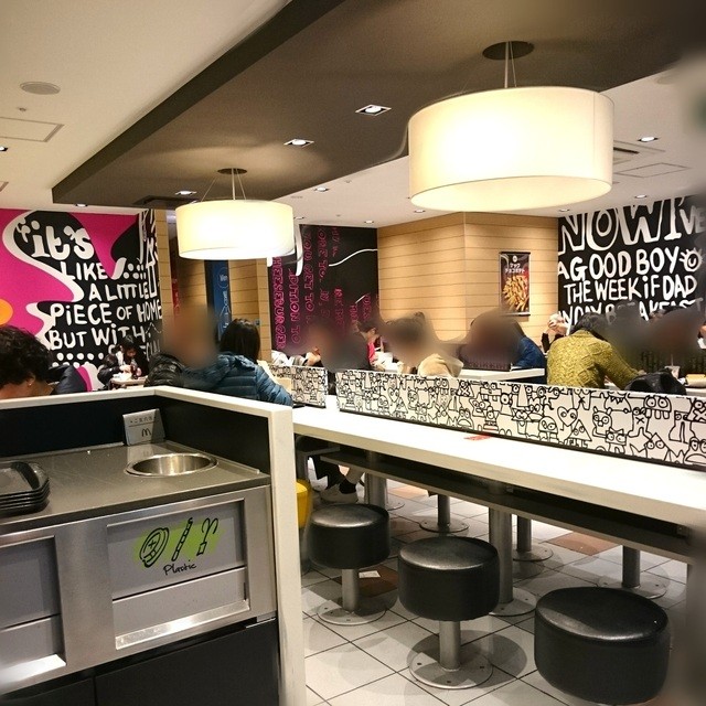 Bigboxを眺めながら By Apricoton マクドナルド 高田馬場駅前店 高田馬場 ハンバーガー 食べログ