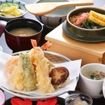 サンリバー - 五目釜飯と天ぷら