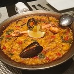 モダンカタランスパニッシュ ビキニ - 【2016年2月】魚介のミックスパエリア　3888円