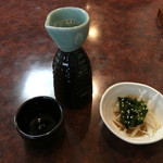 うなぎ あけぼの - 日本酒一合とお通し