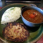 手ごねハンバーグカリー