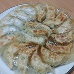 喜屋製麺所 - 餃子を作ってもらった