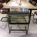 アールベイカー インスパイアード バイ コート ロザリアン - 同じビルの上階に本社が入居。飲食業なら購読しているであろう日経流通新聞も読み終わったらおろしてきてほしい。