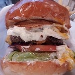 シェイクツリー バーガー＆バー - ベーコンチーズバーガー＋タルタル＋エッグ 1550円