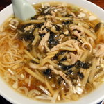 上海餐室 - （2010.8）高菜そば（950円）は豚肉と筍が入っておいしい