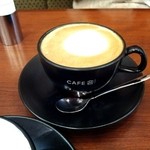 丸の内 CAFE 会 - カフェラテ　600円