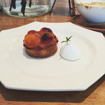 カフェ ノワ - 金柑と杏のタルト