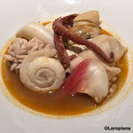 カーサ・デル・チーボ - 北寄貝から左にロールにされたナメタ鰈、旬の『くもこ』、ヤリイカ、『ヤナギ蛸』、姫貝に『アブラボウズ』に『河豚』