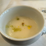 ブラッスリー ラルドワーズ - 大根と豆乳のスープ