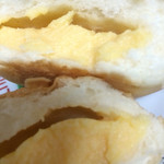 MEGURI - 冬限定のクリームパンの中身♡