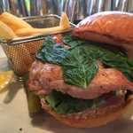 シェイクツリー バーガー＆バー - Lemon Basil Chicken Burger
