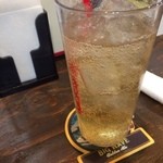 バーガーズカフェビーチ ストーリー - ジンジャーエール。
            税込150円。
            美味し。