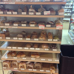 ボンラスパイユ - 天然酵母パンを中心としたパンコーナー