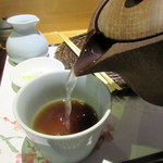 石臼挽き蕎麦 石づか - 若干足してあるが嫌みのない蕎麦湯（2016.Feb)