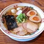 特製ラーメン 800円