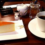 Asakusa cafe - ｹｰｷｾｯﾄ【ｽﾍﾟｼｬﾘﾃｨｰｺｰﾋｰ（ｵﾘｼﾞﾅﾙﾌﾞﾚﾝﾄﾞ）とﾁｰｽﾞｹｰｷ】