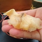 寿司割烹 魚紋 - ランチ つぶ貝。リフト(^-^)/
      