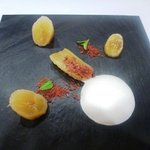 MAISON LAFITE - バナナのデザート・・軽くホイップしたミルククリームと共に頂くのですが、クドクナイので食べやすい。 