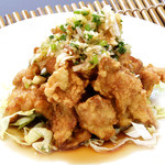 Deep-fried young chicken with special delicious sauce