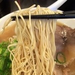 長浜ラーメン 風び - かため細ストレート麵