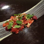 色彩　グラミーニャ・ビーツ・マジョラム