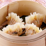 Steamed shark fin Gyoza / Dumpling (4 pieces)