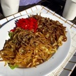 すぎ本 - またまた富士宮焼きそば★
            昔ながらの焼きそばと醤油麹のあいがけ！