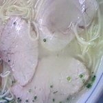 南京ラーメン 黒門 - チャーシューです